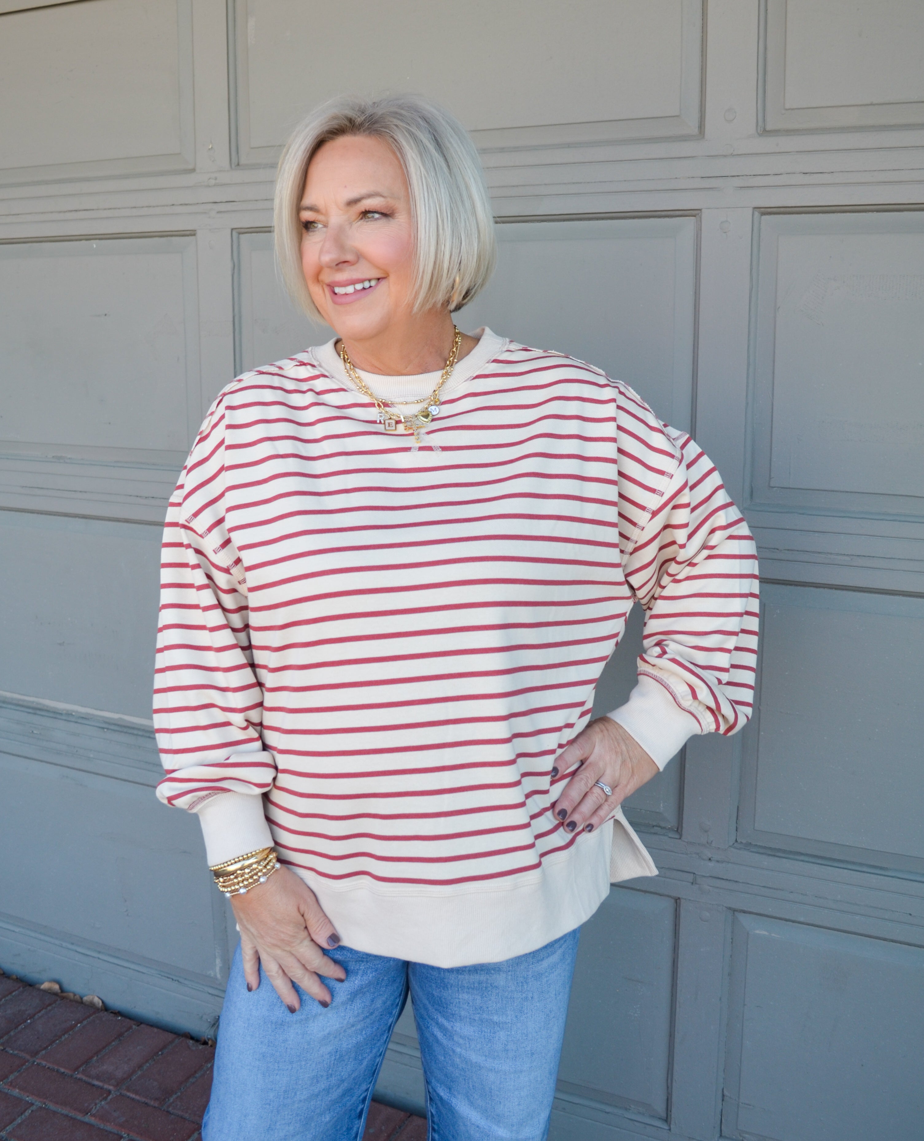 Casual Charm Pullover in Brick