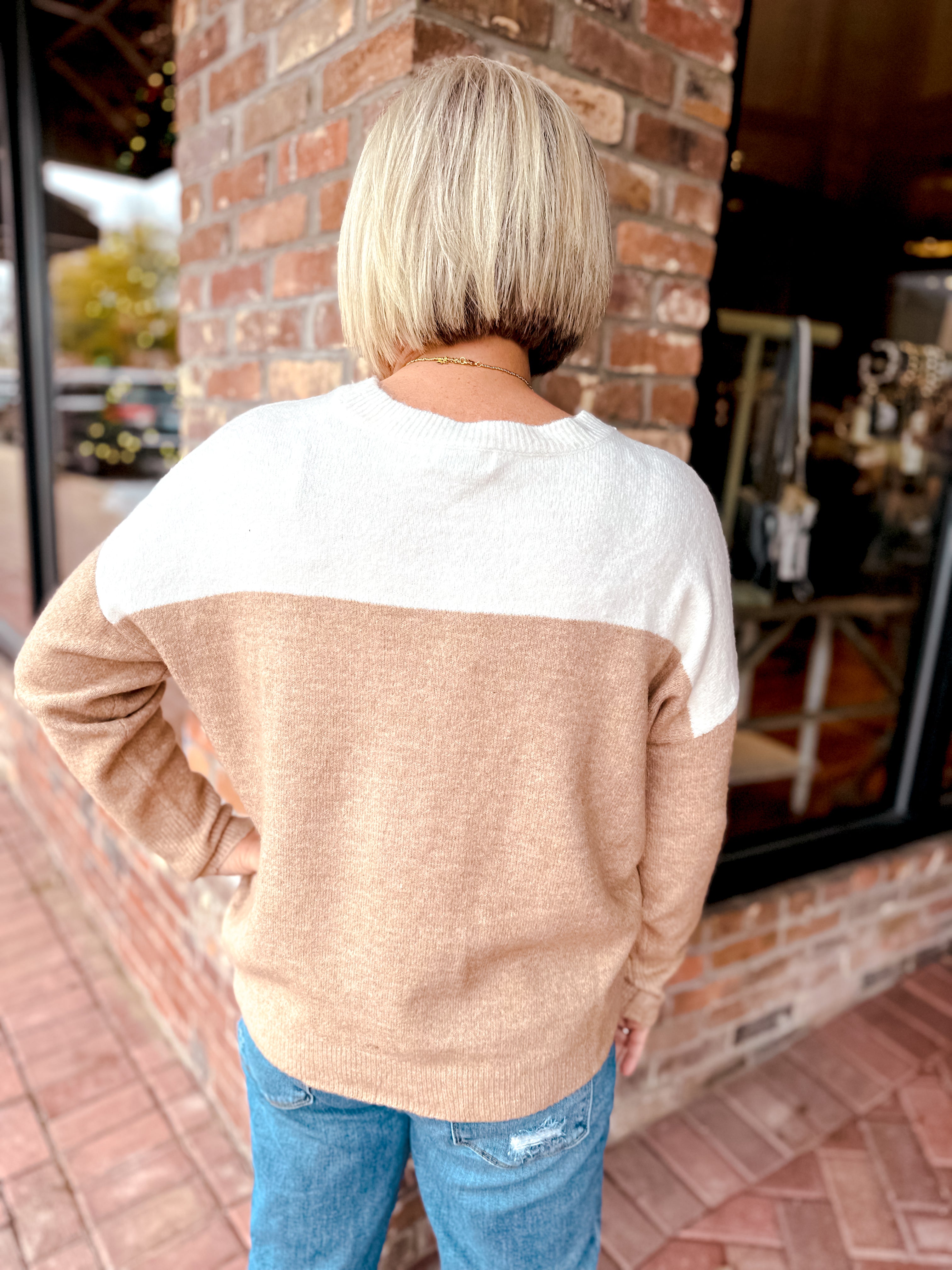 Cafe Meet Up Sweater