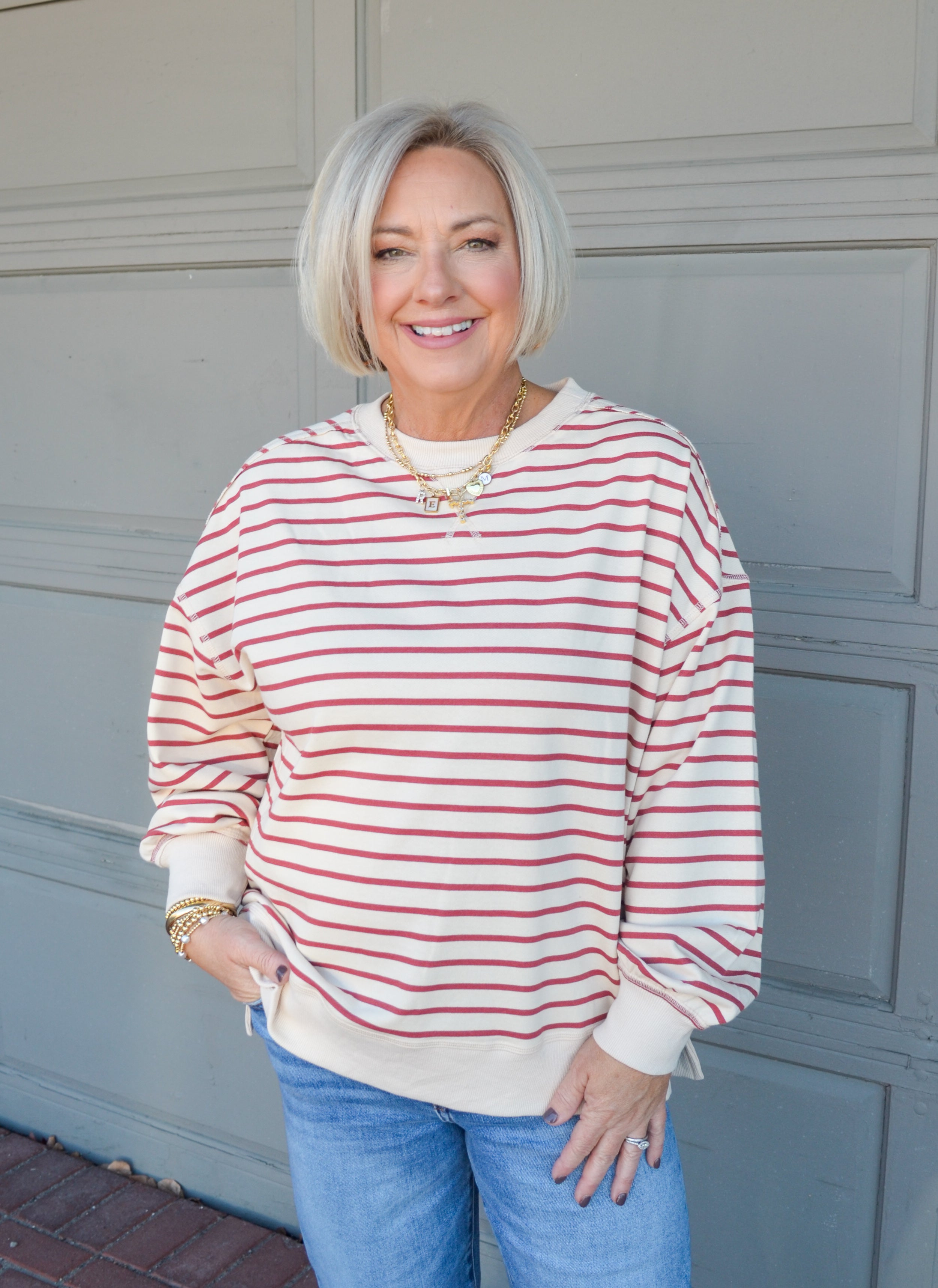 Casual Charm Pullover in Brick